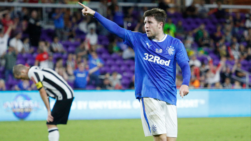 Novo contratado do Santos, Josh Windass jogo pelo Rangers contra o Atlético-MG