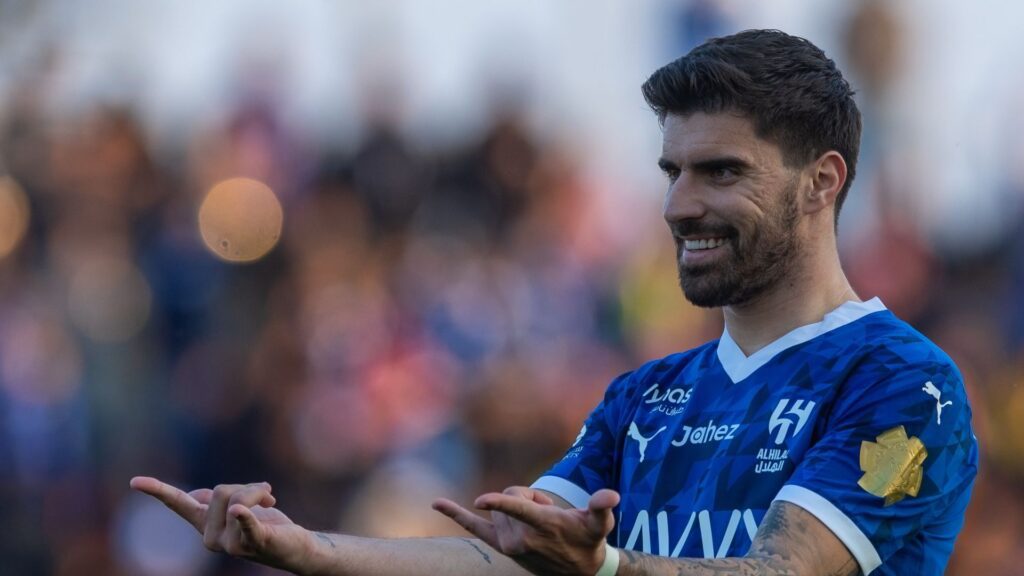 Rúben Neves abriu o placar para o Al-Hilal