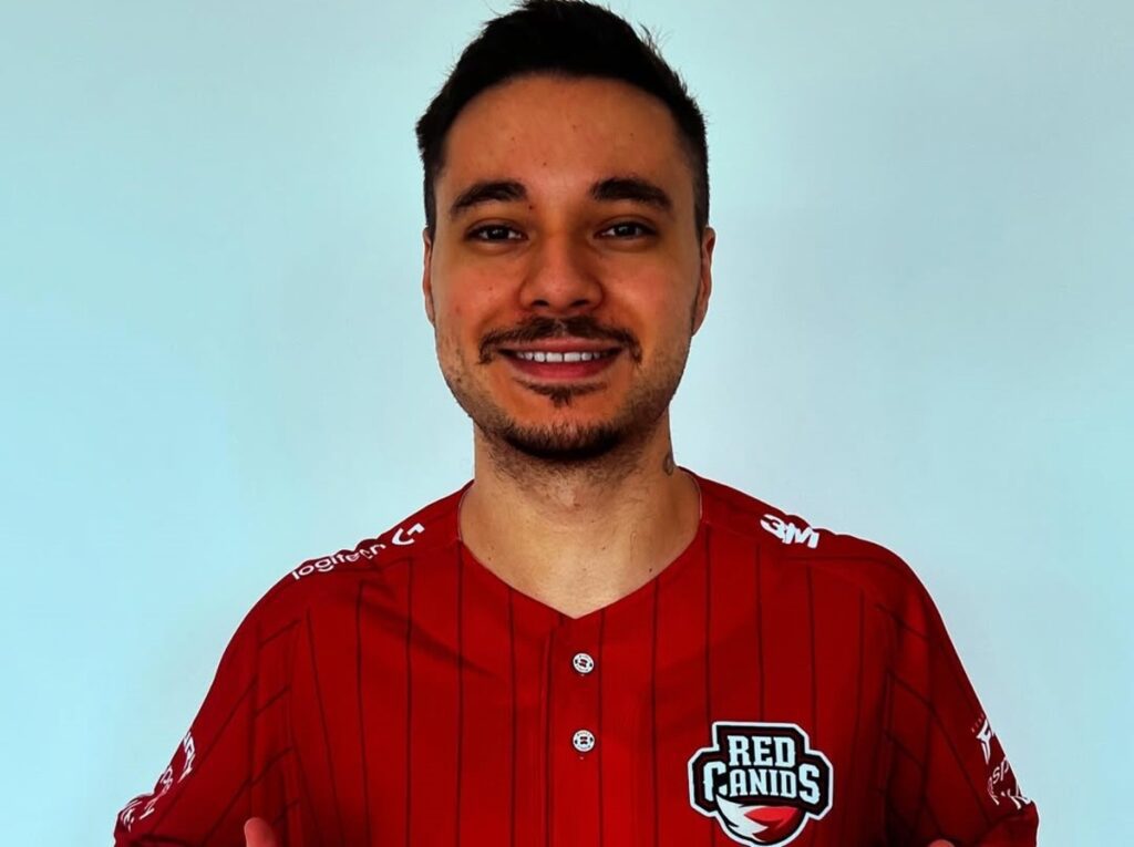 CS2: Felps é anunciado na RED Canids