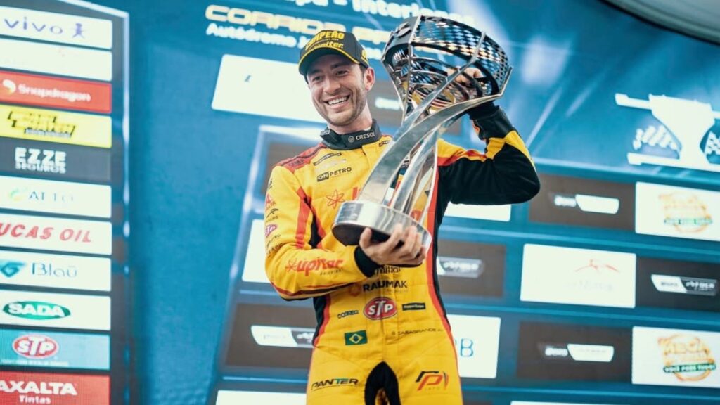 Gabriel Casagrande faturou o tricampeonato da Stock Car em 2024 (Foto: Reprodução)