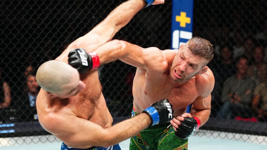Du Plessis bateu Strickland no UFC 312