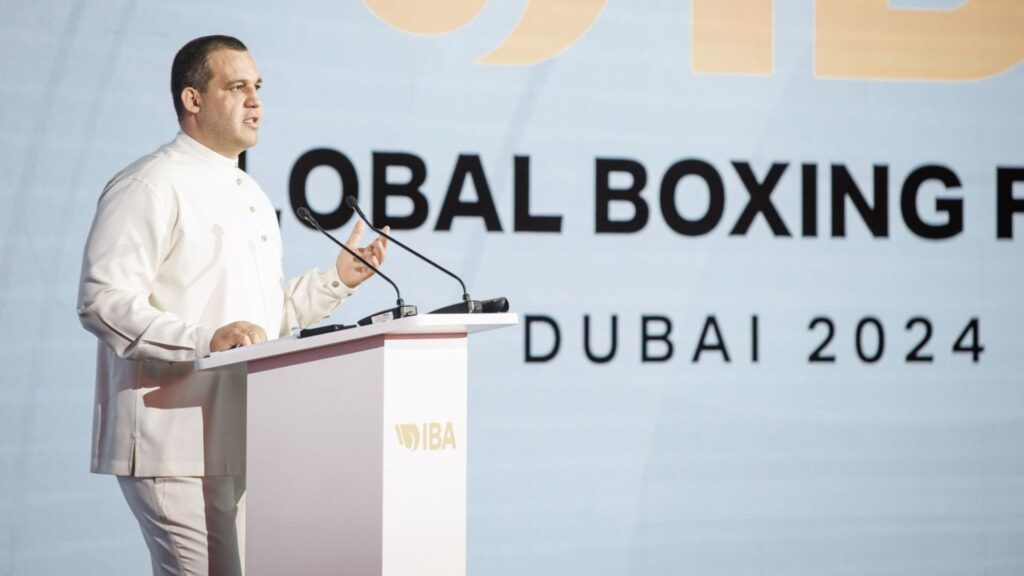 Umar Kremlev, presidente da Federação Internacional de Boxe (Foto: Divulgação)