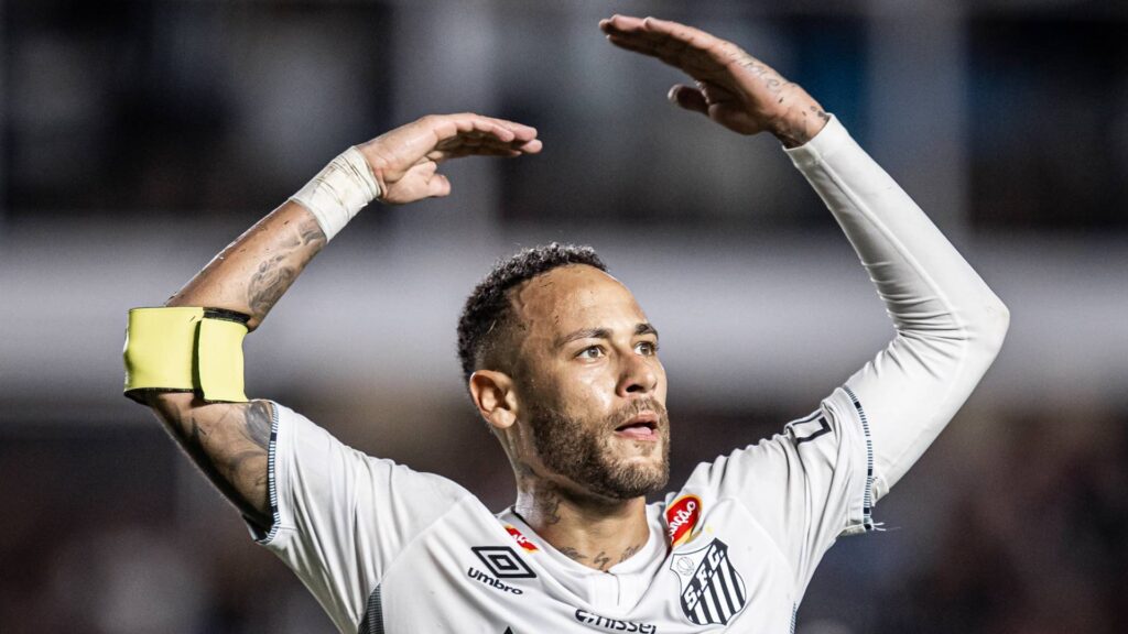 Neymar precisou de 4 jogos para balançar as redes. Fotos: Raul Baretta/ Santos FC.