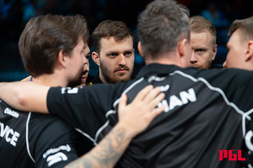 PGL Cluj-Napoca: Astralis surpreende contra The MongolZ e vai às semis