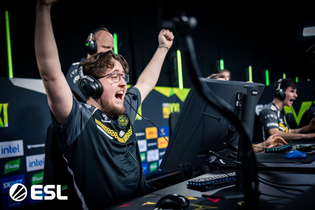 CS2: ZywOo anuncia o próprio mouse