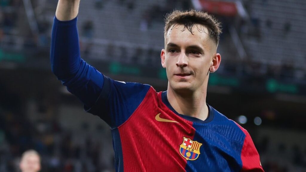 Casadó em campo pelo Barcelona
