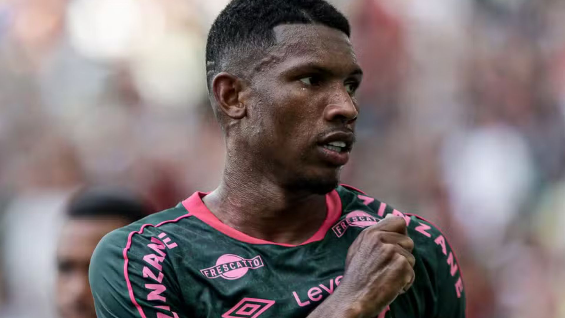 Ceará acerta contratação de Lelê, atacante do Fluminense | Game Arena