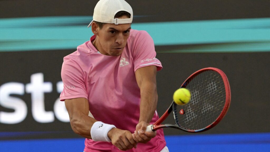 Sebastián Baéz amargou derrota para o cazaque Alexander Bublik (Foto: Rodrigo Arangua/AFP)