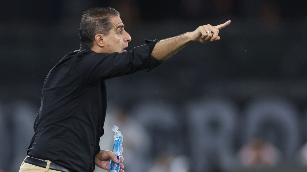 Renato Paiva, técnico do Botafogo
