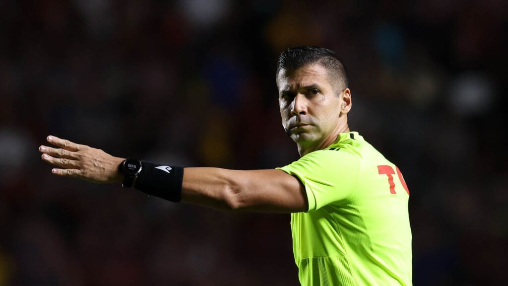 Bruno Arleu de Araújo apitou Sport 1 x 2 Palmeiras