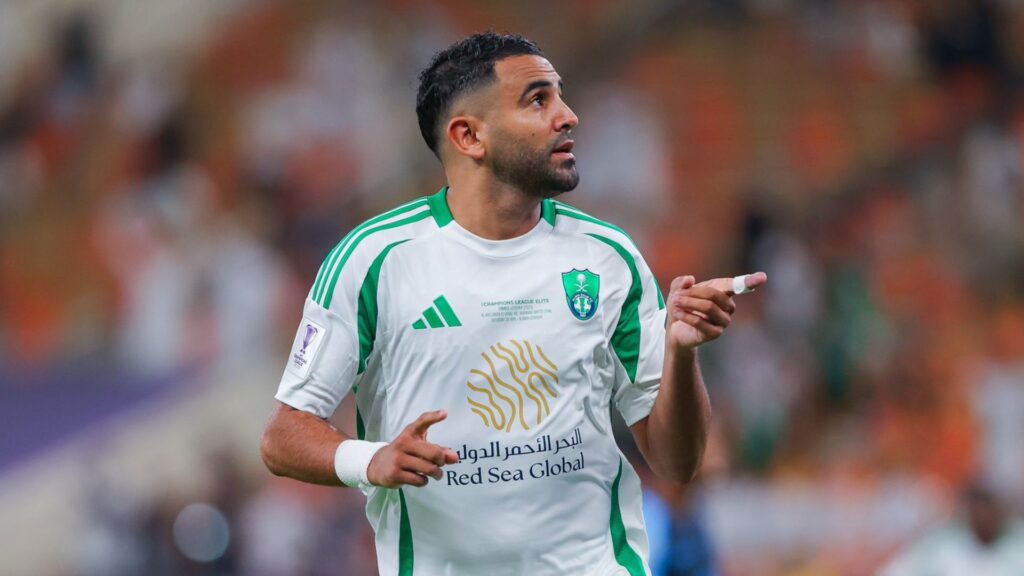 Mahrez é o artilheiro e líder de assistências da competição