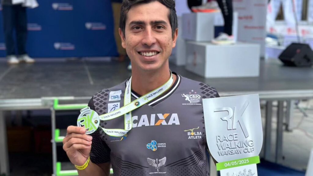 Caio Bonfim levou a prata no Circuito Mundial de Marcha Atlética de Varsóvia (Foto: Reprodução)