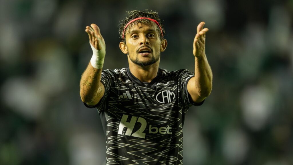 Scarpa marcou o gol da vitória do Atlético-MG.