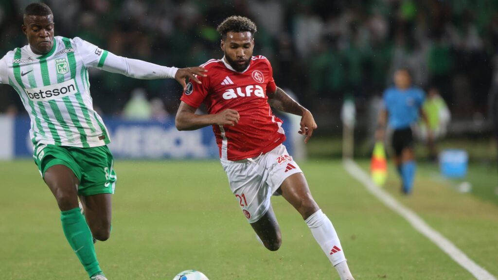 O Colorado, apesar de ter deixado zona de classificação, segue com chances de avançar. Foto: Ricardo Duarte/Internacional