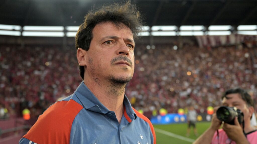 Fernando Diniz é o novo técnico do Vasco
