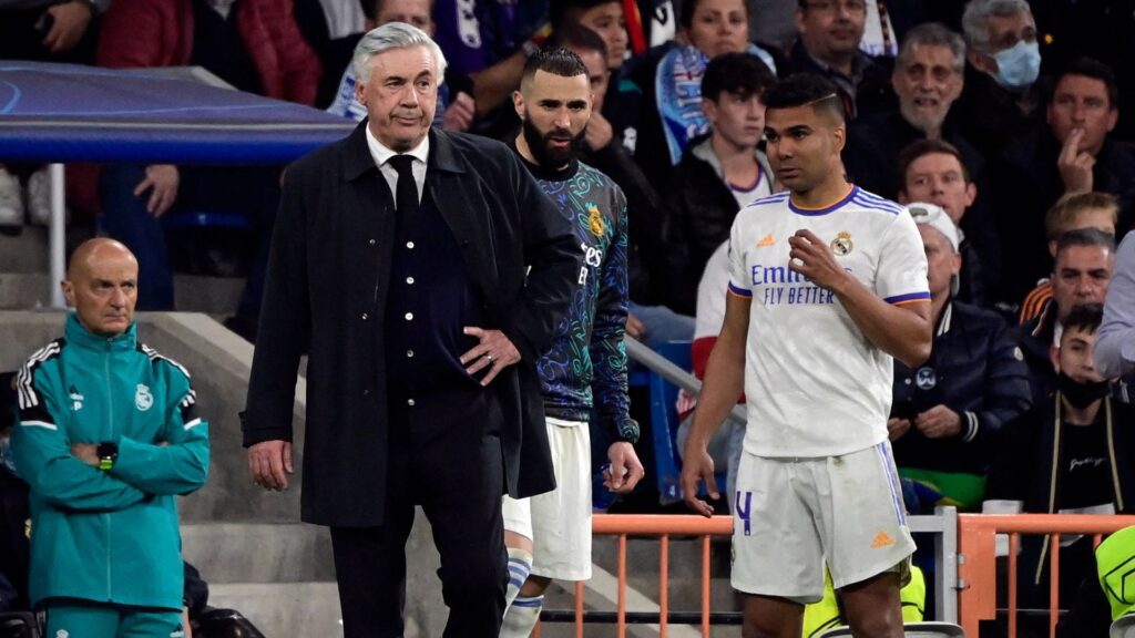Ancelotti com Casemiro no Real Madrid