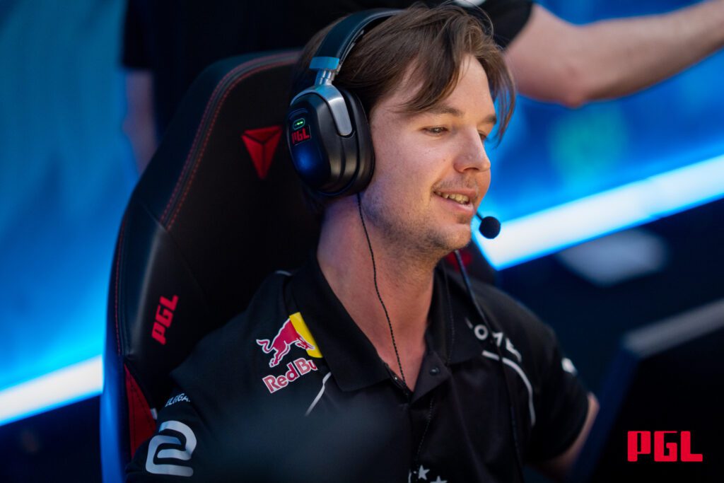 PGL Astana: Astralis se junta aos classificados dos playoffs