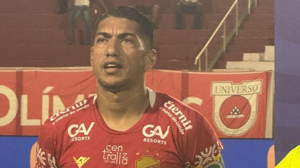 Volante Ralf, do Vila Nova