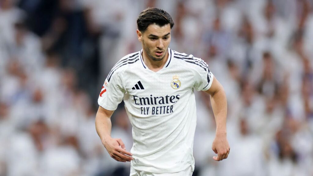 Brahim Díaz em campo pelo Real Madrid