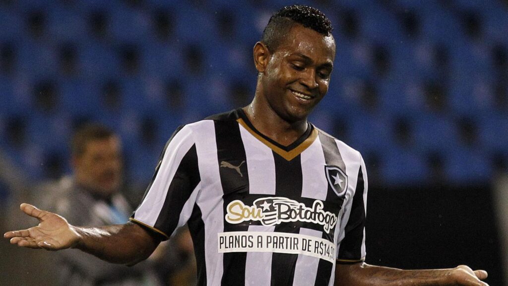 Jobson, ex-atacante do Botafogo