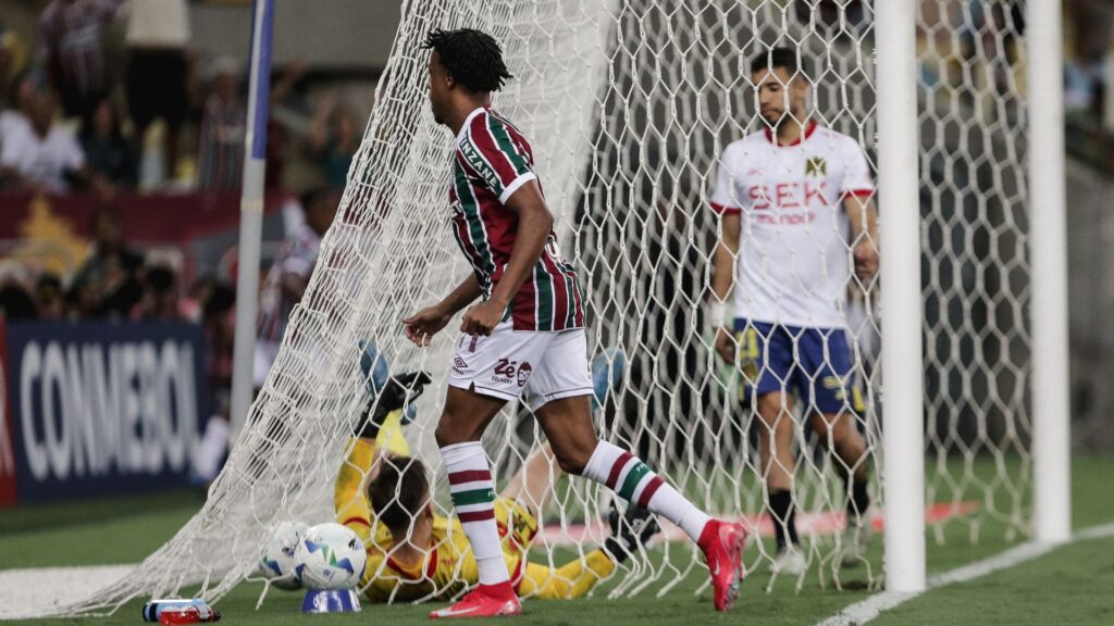 Keno marcou o primeiro gol do Fluminense.