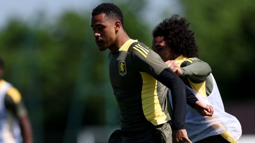 Aston Villa vai receber o Tottenham pela Premier League (Foto: Reprodução)