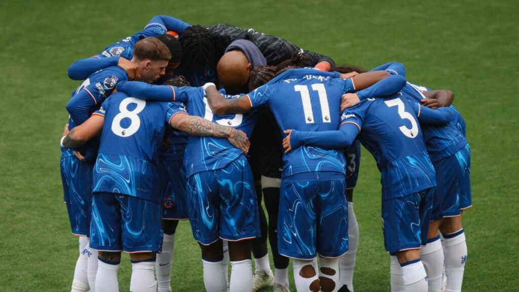 Chelsea recebe o Manchester United pelo Campeonato Inglês (Foto: Reprodução)