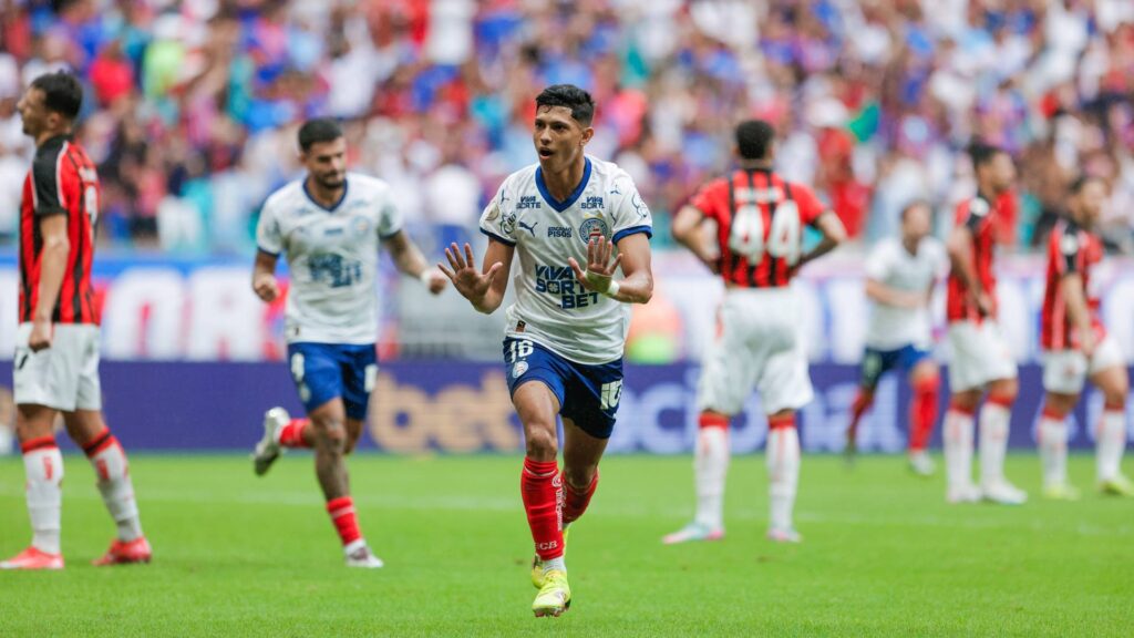 Mesmo com Jean Lucas expulso aos 4 minutos o Tricolor Baiano superou o rival. Foto: Fotos: Rafael Rodrigues/EC Bahia