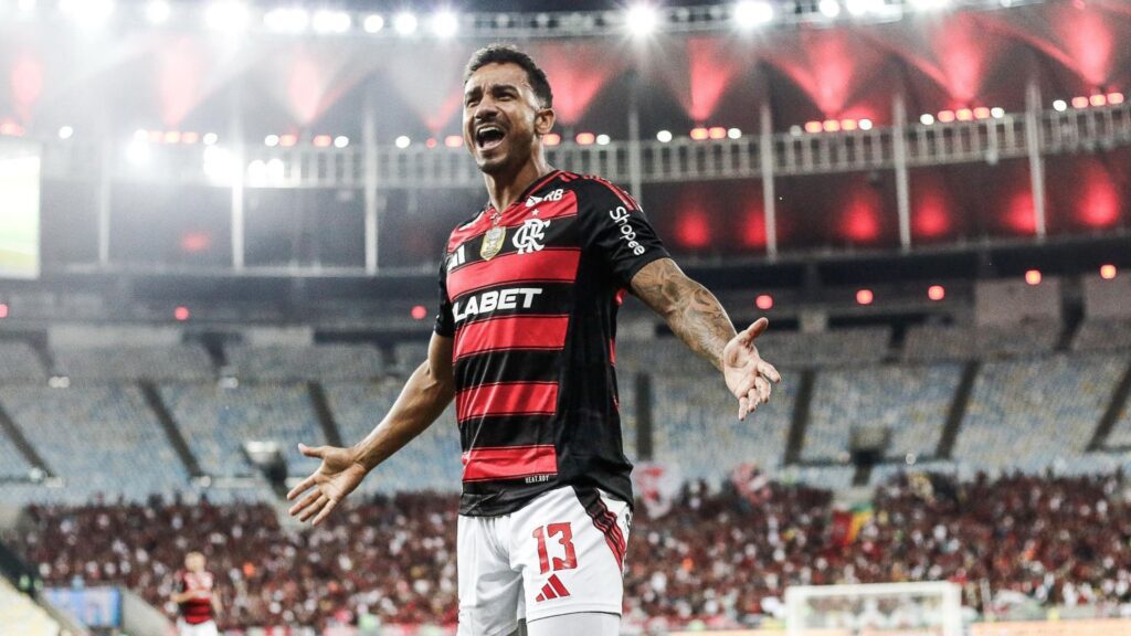 Danilo, do Flamengo, volta à Seleção como um dos representantes das ligas com mais jogadores