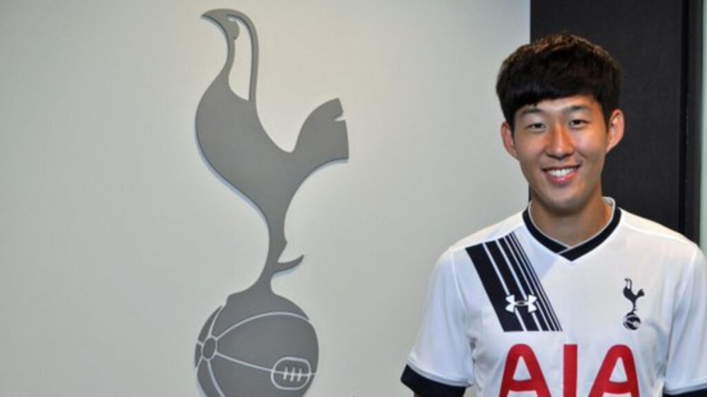Son em apresentação no Tottenham