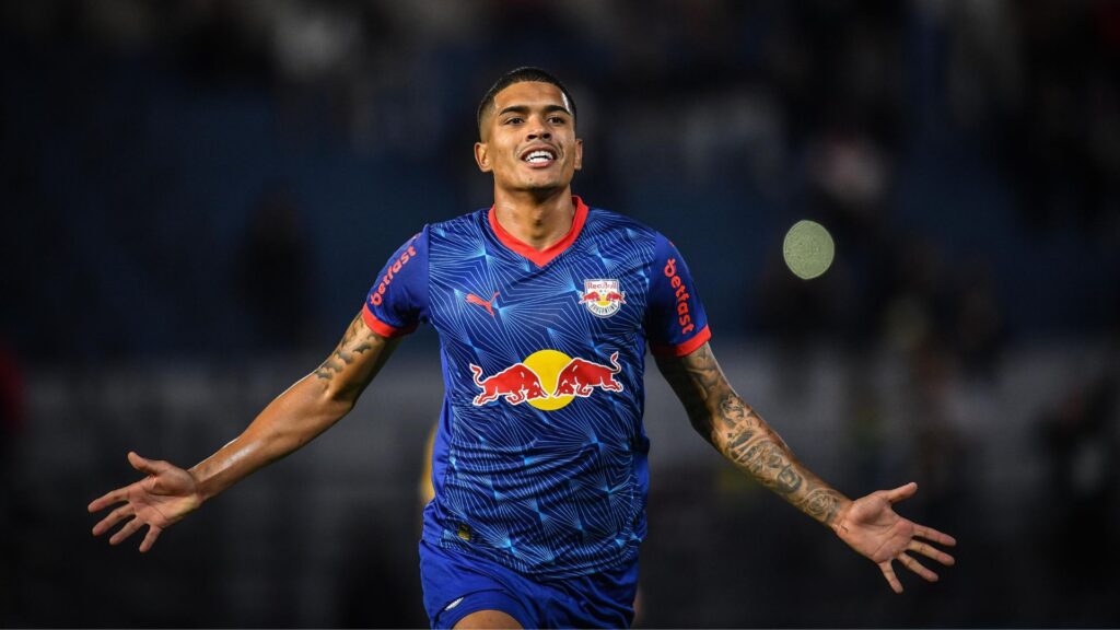 Lucas Barbosa marcou dois gols na vitória do RB Bragantino.