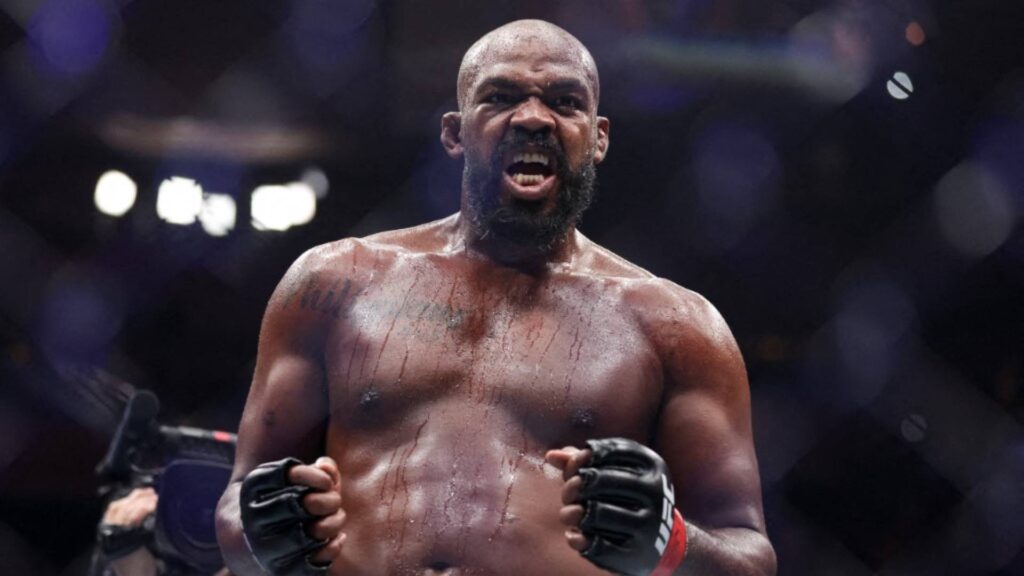 Jon Jones tem o seu futuro incerto no UFC e no MMA. Foto: Sarah Stier / GETTY IMAGES NORTH AMERICA / Getty Images via AFP
