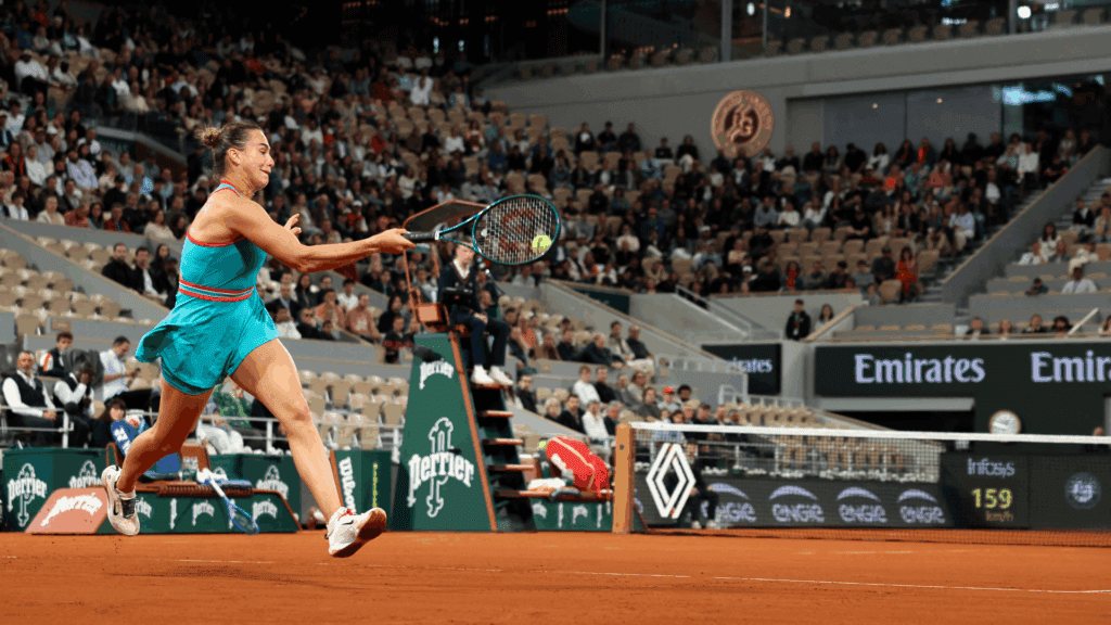 Aryna Sabalenka estreou com vitória tranquila em Roland Garros