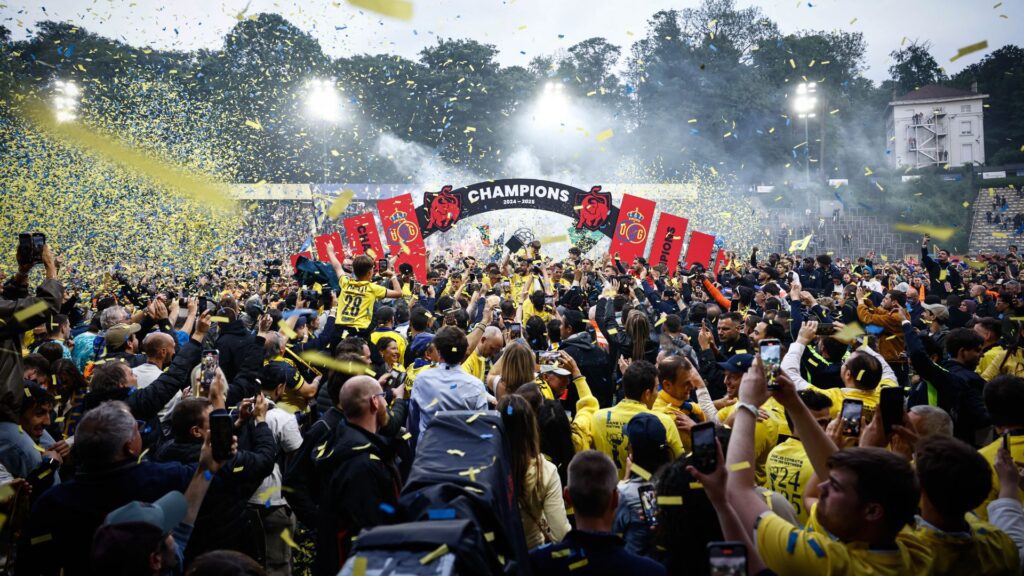 Torcida do Union Saint-Gilloise fez festa com jogadores