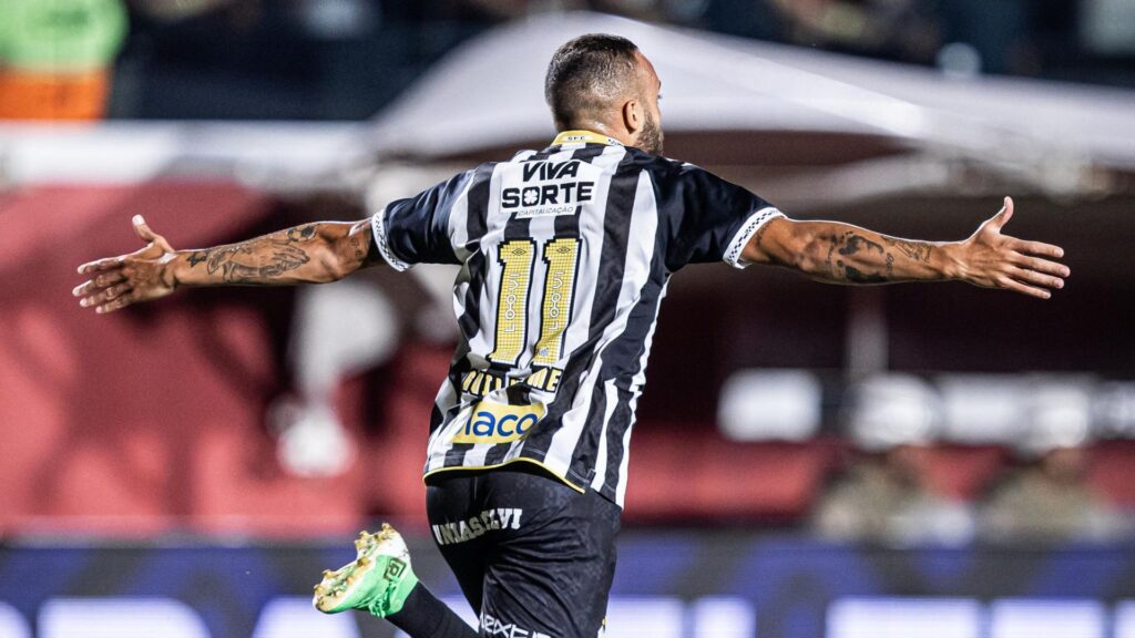 Guilherme comemora gol do Santos