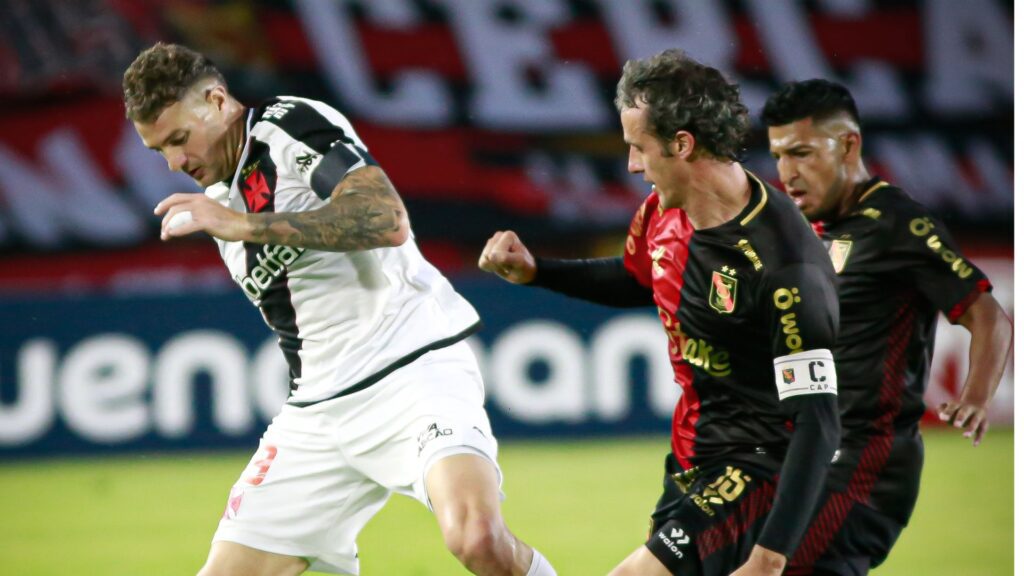 Vasco e Melgar voltam a se enfrentar