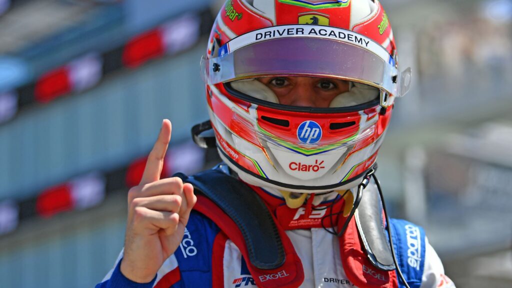Brasileiro Rafael Câmara vai largar na pole position na etapa de Barcelona da F3 (Foto: Reprodução)