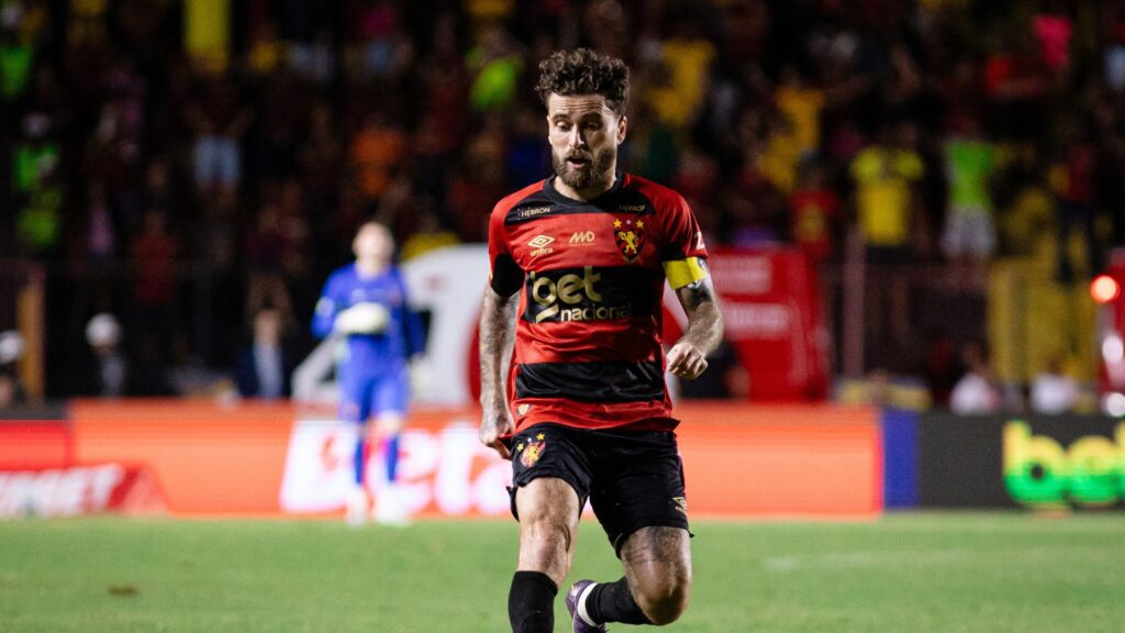 Lucas Lima, meia do Sport