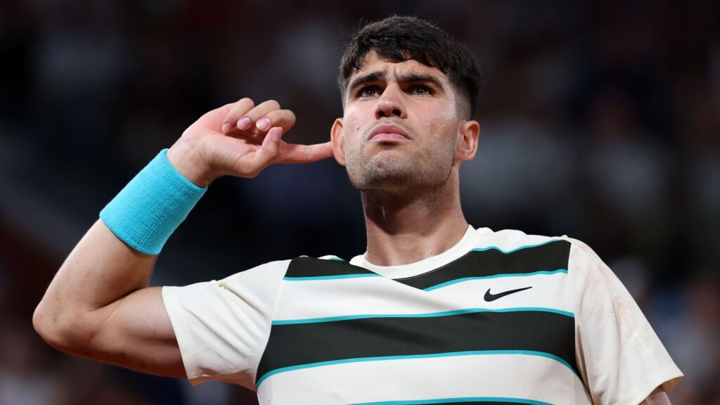 Alcaraz está nas oitavas de final de Roland Garros.