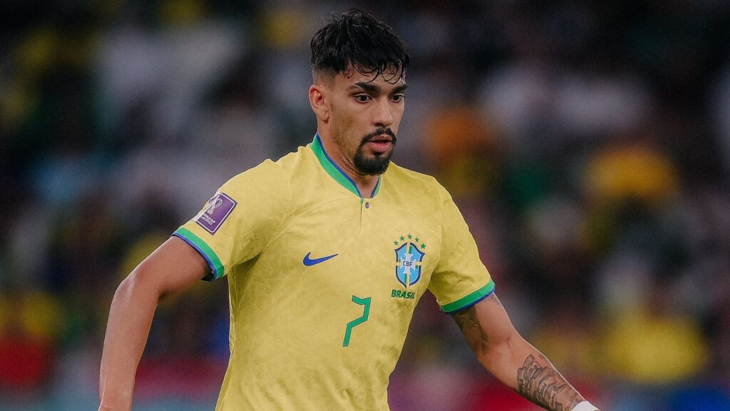 Lucas Paquetá em campo pela Seleção Brasileira