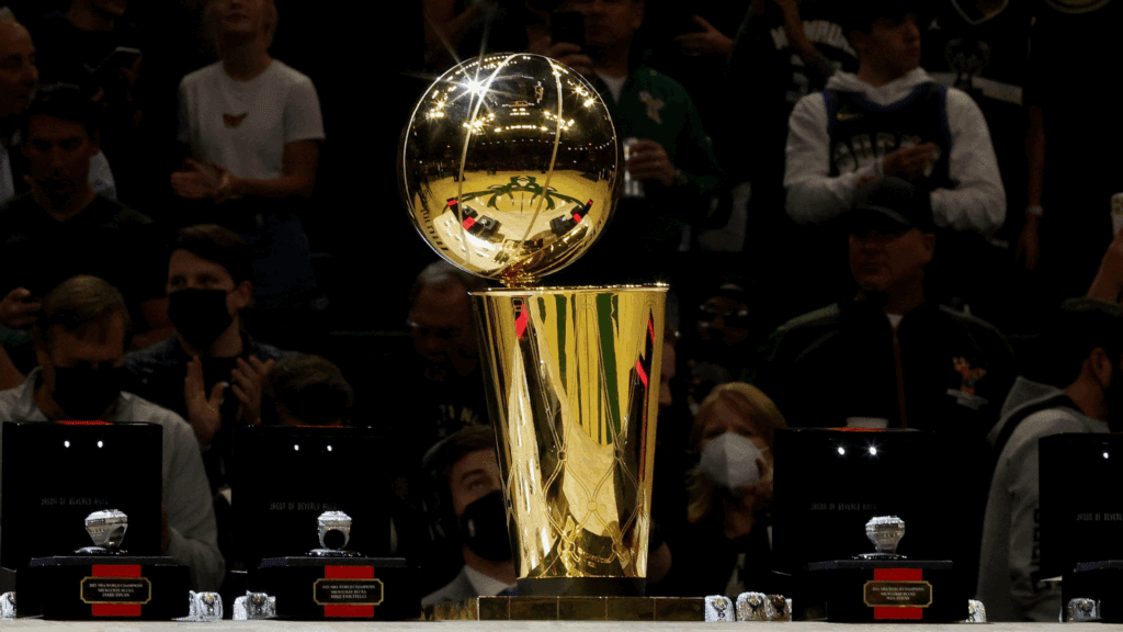 Vencedor das Finais da NBA 2025 levantará pela primeira vez o trofeu Larry O'Brien