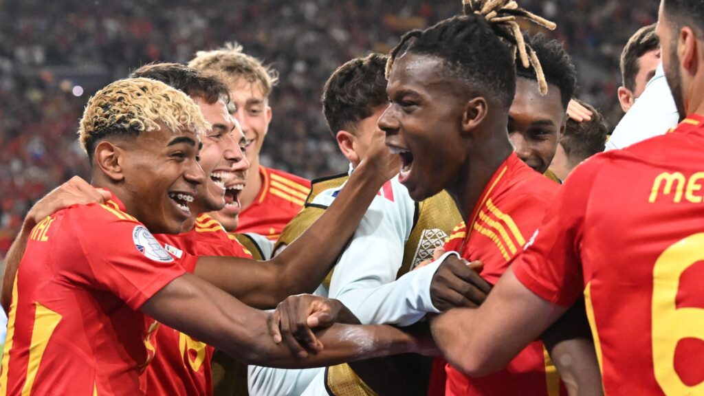 Espanha venceu a França pela Liga das Nações (Foto: Thomas Kienzle/AFP)