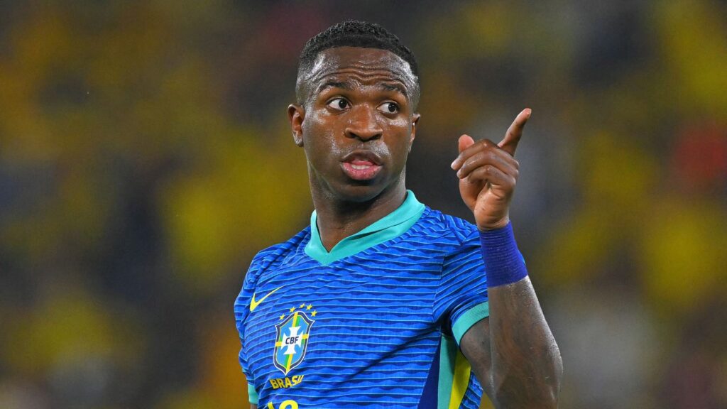 Vini Jr. em Equador x Brasil.