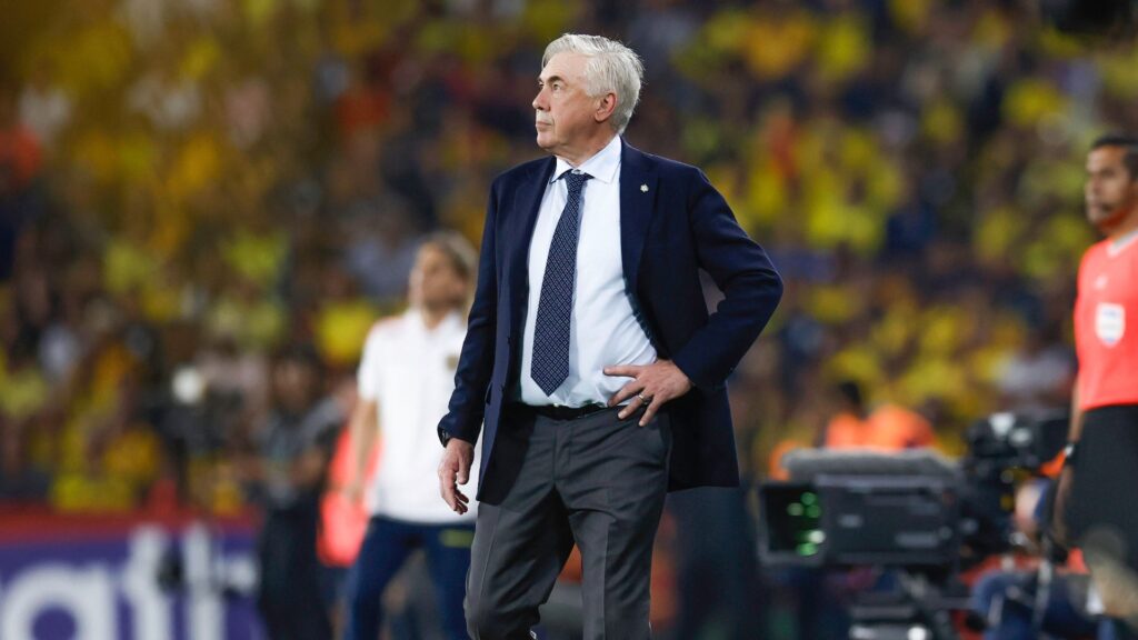 Ancelotti durante estreia na Seleção