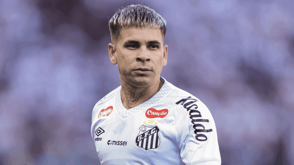 Soteldo não marcou ainda com a camisa do Santos em 2025