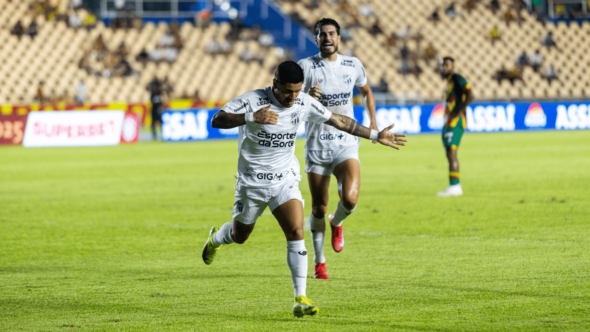 Ceará buscou a virada para se classificar às oitavas da Copa do Nordeste