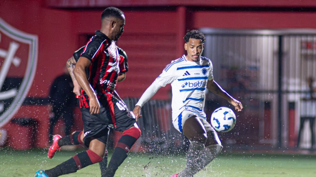 Vitória x Cruzeiro.