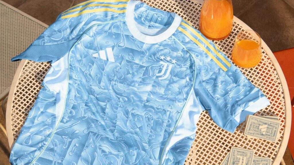 Novo uniforme reserva da Juventus (Foto: Divulgação)