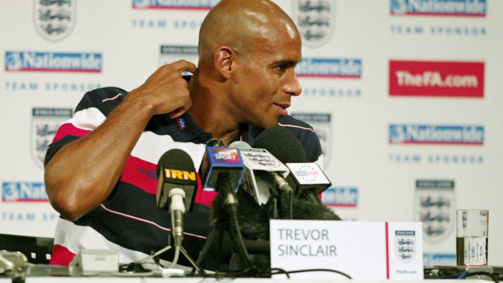 Trevor Sinclair em passagem pela Seleção Inglesa (Foto: William West/AFP)