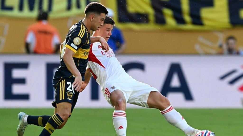Benfica e Boca Juniors fizeram um jogo movimentado. Foto: CHANDAN KHANNA / AFP